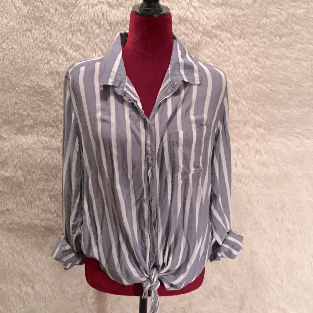 American Eagle Top. XL